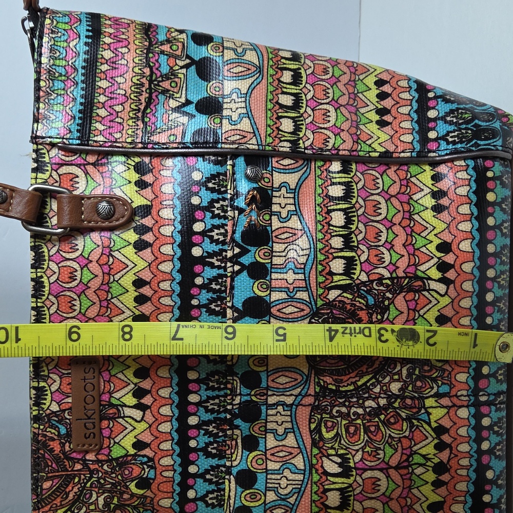 Sakroots Colorful Patterned Elephant Tote Bag with Matching Wallet - Picture 9 of 14